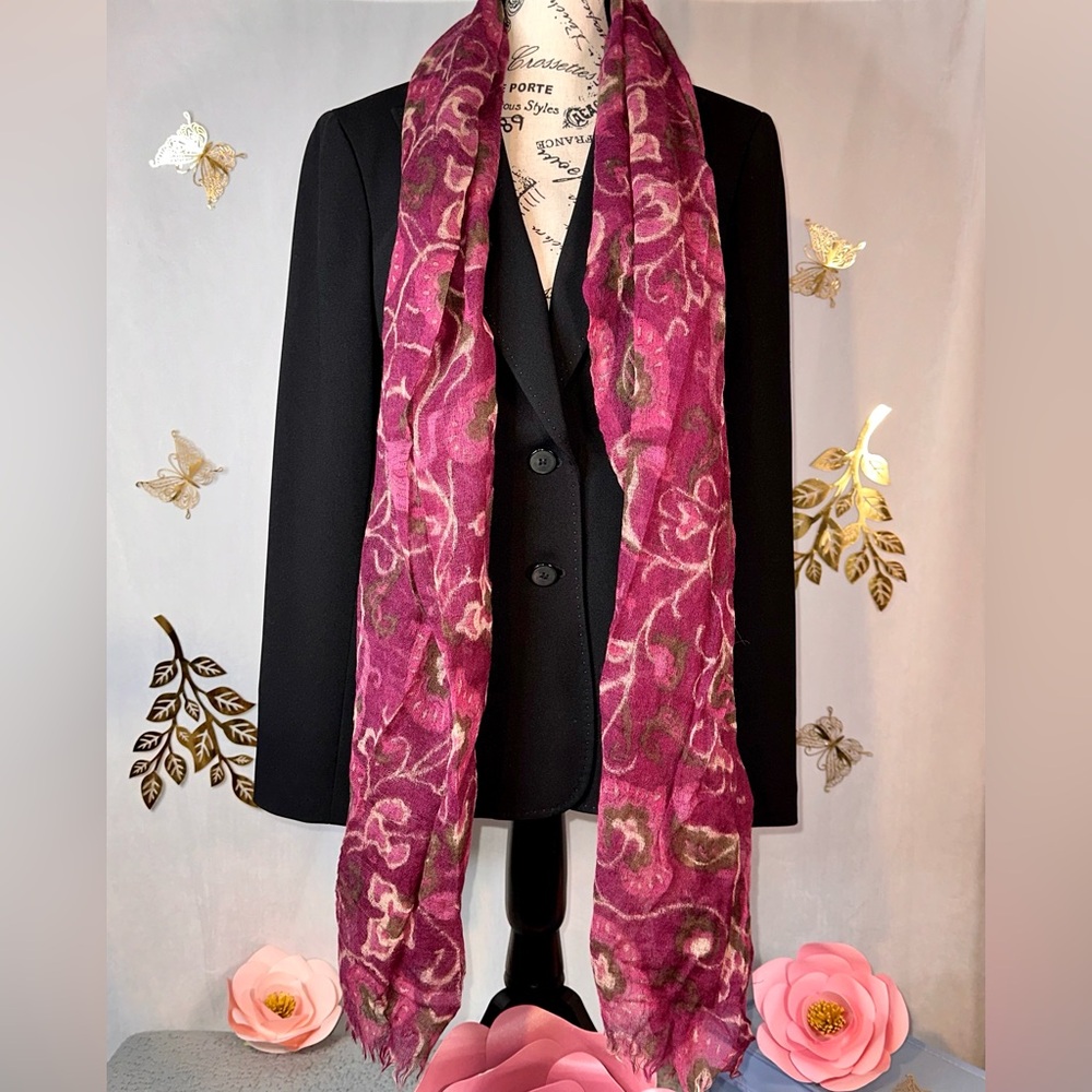 Ann Taylor LOFT Pink Wool Floral Scarf with Gold Embroidery #B-018